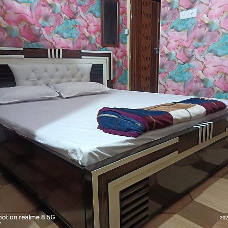Maa Gauri Paying Guest House Varanasi Exterior photo