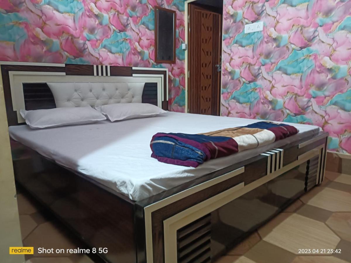 Maa Gauri Paying Guest House Varanasi Exterior photo