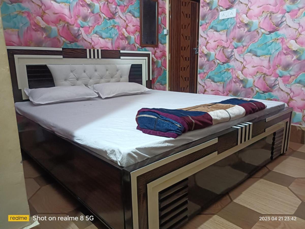 Maa Gauri Paying Guest House Varanasi Exterior photo